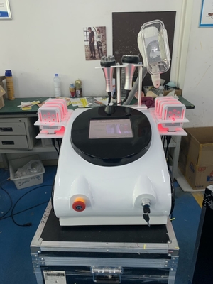 プロ 4 IN 1 フリースビューティ リポレーザー 痩身器